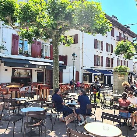 Appartement Rue Gambetta, Plage A 2 Min Saint-Jean-de-Luz Exterior photo