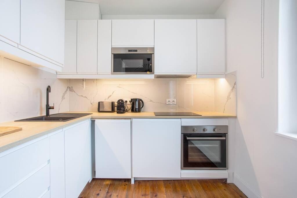 Appartement Rue Gambetta, Plage A 2 Min Saint-Jean-de-Luz Exterior photo